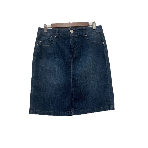 BANDOLINO Women's Distressed Dark Wash Reg Fit Knee Length Jean Skirt size 6 - Picture 1 of 8